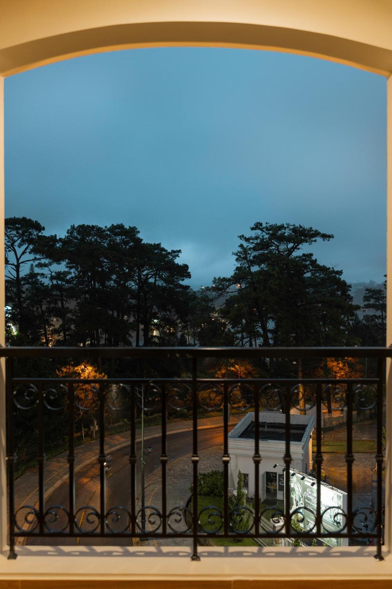 Lumina Hotel Da Lat Central Extérieur photo